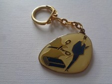 PORTE CLE MODE COUTURE CISEAU TISSU GENTLEMAN  TISULUX NAMUR