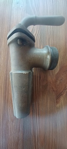 Robinet ancien grande - ,