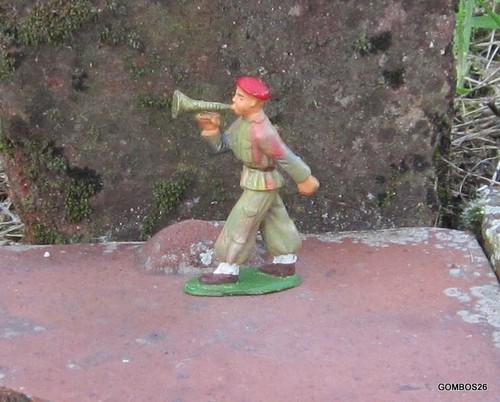 Figurine starlux type 2 - ,