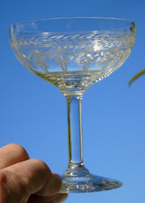 Coupe à champagne en cristal gravé. Début Xxe s. - Haut. 12,3 cm