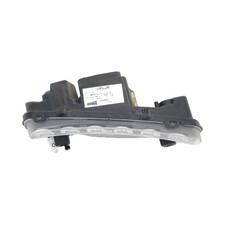 Feu diurne avant gauche -