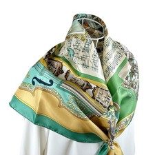 Foulard vintage en soie Hermes