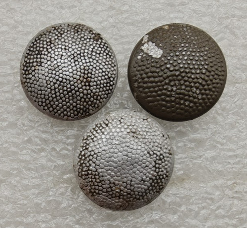 Lot boutons en aluminium - boutons,
