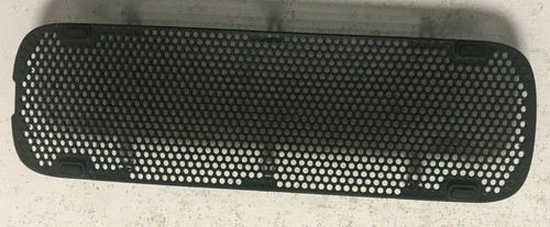 Cache latéral gauche - latéral,
