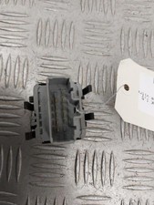 Interrupteur de leve vitre avant gauche RENAULT CLIO 3 PHASE 1 BREAK 8200214939