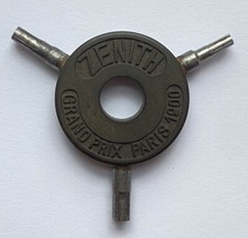 MAGNIFIQUE CLEF / CLE DE