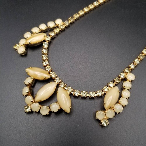 Collier vintage années - , 60