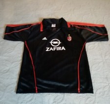  MAILLOT DE FOOT AC MILAN  SAISON  2005/06. NUMÉRO 3 MALDINI. taille Junior