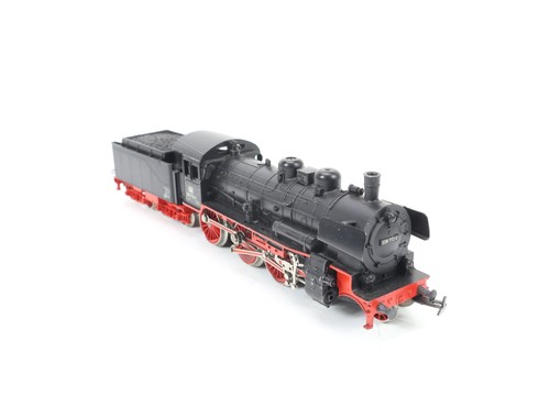 Locomotive vapeur märklin - à,