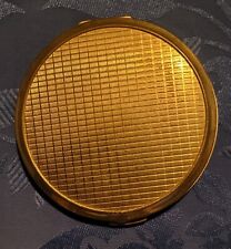 ANCIEN POUDRIER COULEUR OR NON MAGNETIQUE SAUF SUR LE CONTOUR DE LA "PASSOIRE"