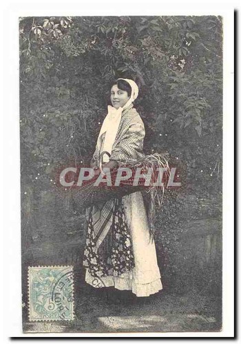Femme costume traditionnel - en,
