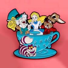 Pin's Pins Alice au Pays des Merveilles (Réf b)