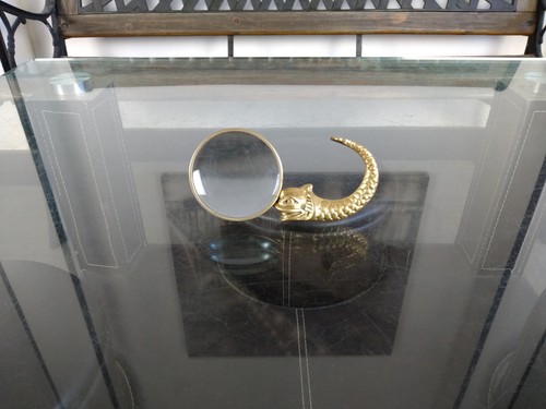 Ancienne loupe antique - antique, en