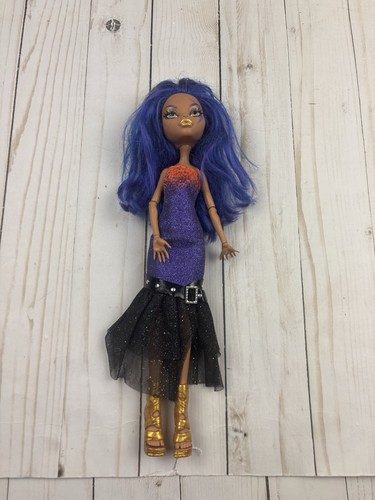 2008 monster high - 2008, clawdeen