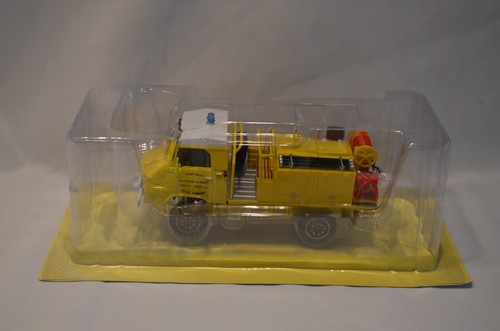 Camion unic citerne pour feux - unic,