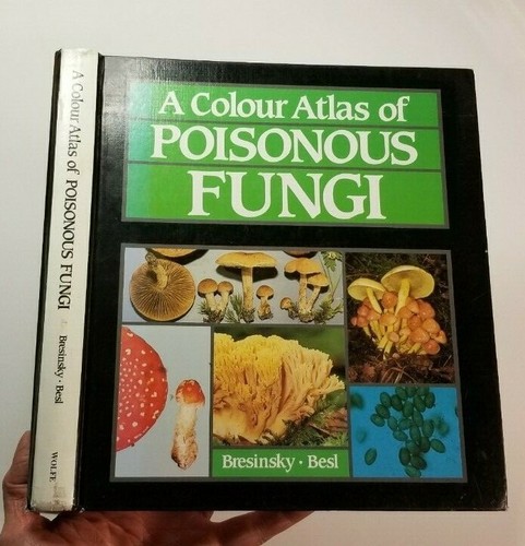 Colour atlas poisonous - of,