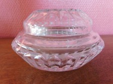 BACCARAT ancien poudrier, bonbonnière en cristal