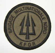 INSIGNE TISSU OPERATION TRIDENT " BRIGADE MULTINATIONALE  NORD KFOR "