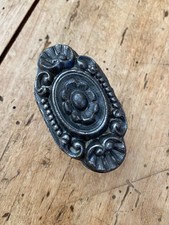 Ancienne poignée de crémone de fenetre en  fonte, chateau