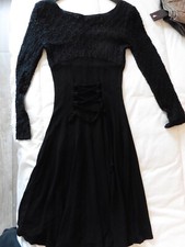 ORNA FARHO Robe noire intemporelle laçage dans le dos Taille 1