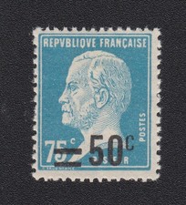 timbre France 1926-1927 Pasteur n°219 Y&T bleu surchargé 50c / 75c neuf dégradé