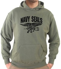 Pull à Capuche KJ1817