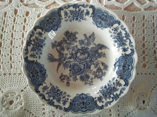 Petite assiette creuse - assiette,