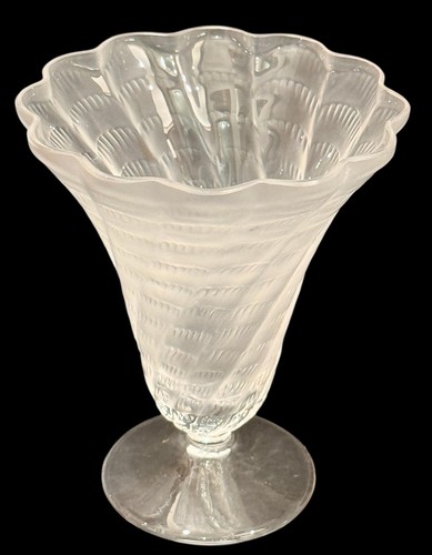 Lalique crystal vase - vase, lucie