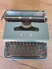 Machine à écrire Olivetti modèle Lettera 22 de 1954. Italie.