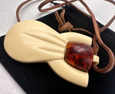 Ravissant collier pendentif