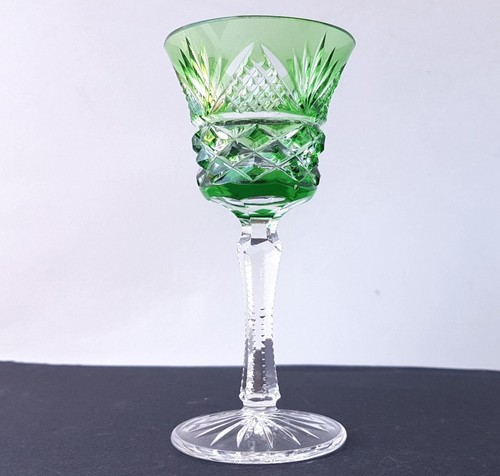 Verre à - 1.,
