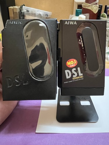 Aiwa portable cassette - portable,