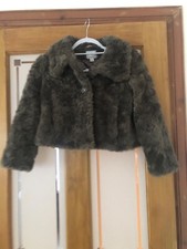 Jolie veste grise en fausse