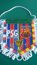 FANION PSG/FC BARCELONE - FINALE COUPE D'EUROPE DES VAINQUEUR DE COUPE 1997