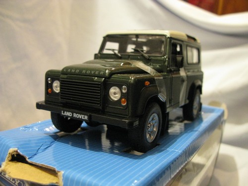 Land rover defender - land,