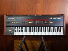 Synthétiseur analogique polyphonique Roland Juno-6 avec étui ju6 Juno 60 106