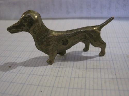 Figurine teckel laiton - figurine, en