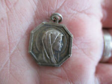 Ancienne médaille religieuse Vierge notre dame de lourdes 18 mm 3,41 gr