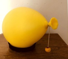 Lampe Yves Christin Design ballon  jaune Ed.Bilumen