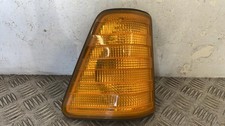 Optique avant secondaire gauche (feux)(clignotant) MERCEDES 207 D NC
