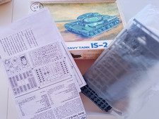 PST 72002  1/72°   HEAVY TANK