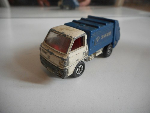 Camion poubelle tomica - poubelle,