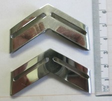 Galons d'épaules en métal 