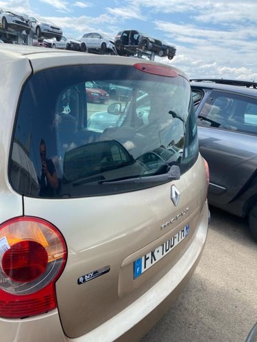 Malle hayon arriere renault - arriere,