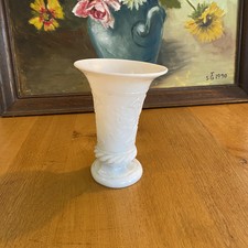 VASE MEDICIS OPALINE DE FOIRE BLANCHE