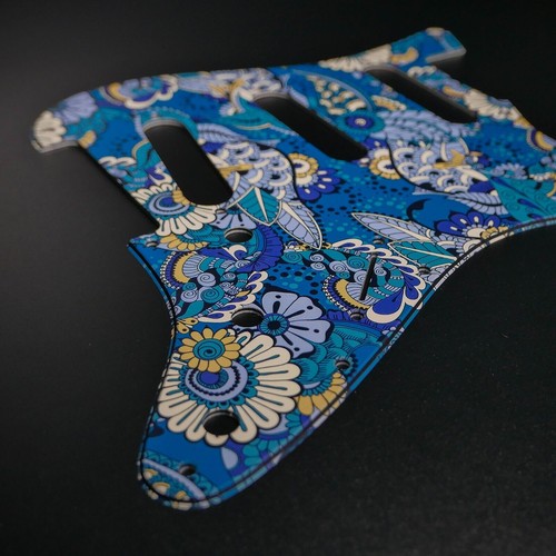 Pickguard fender strat - fender,