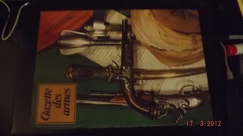 Revue gazette des - cg, armes