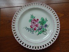 LUNEVILLE 1 ANCIENNE ASSIETTE A GATEAU SUR PIEDOUCHE AJOUREE  REVERBERE 1920