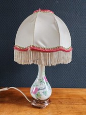 Lampe de Nuit Vintage Pied Porcelaine Roses Romantique Abat-Jour Plissé Franges
