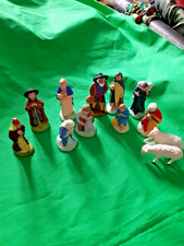 Lot de 10  santons  avec 2